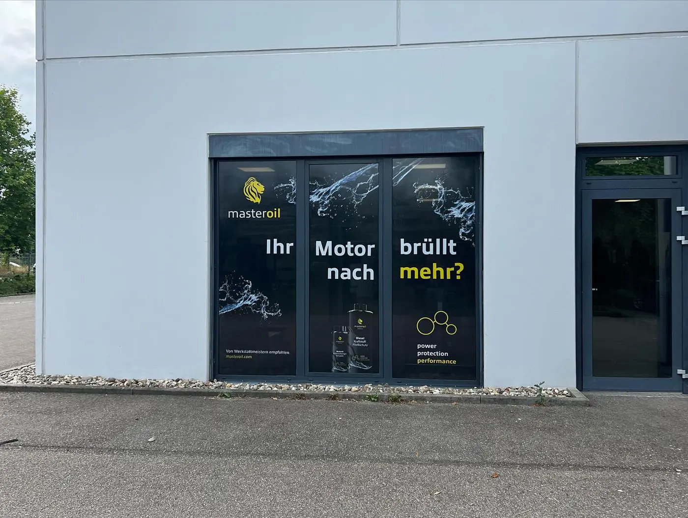 Masteroil – Schaufenster