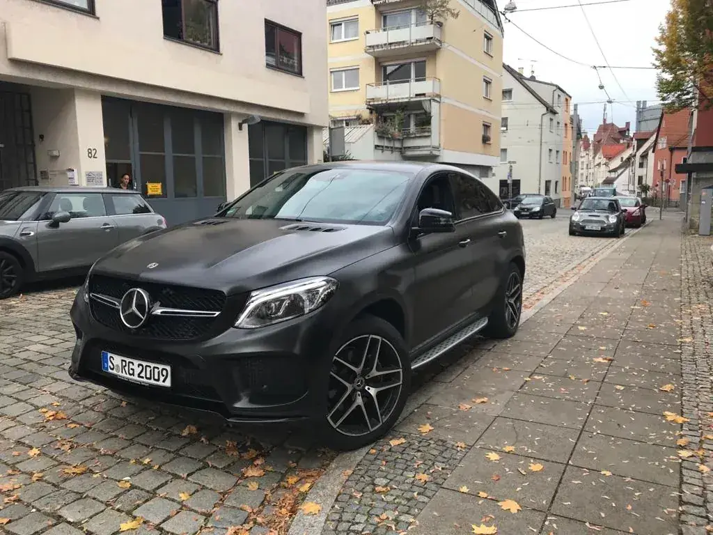 Mercedes GLE – Matt-Schwarz Folierung